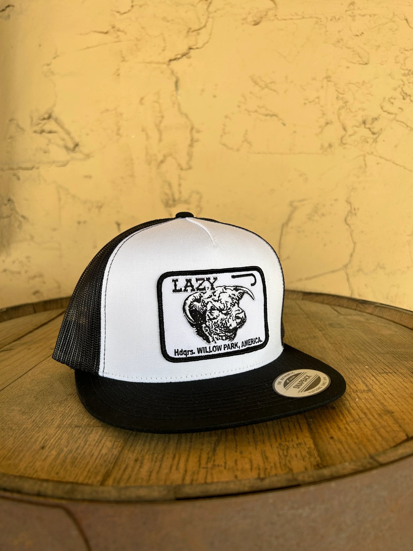 LAZY J WHITE & BLACK 4' WILLOW PATCH CAP - Coffman Tack