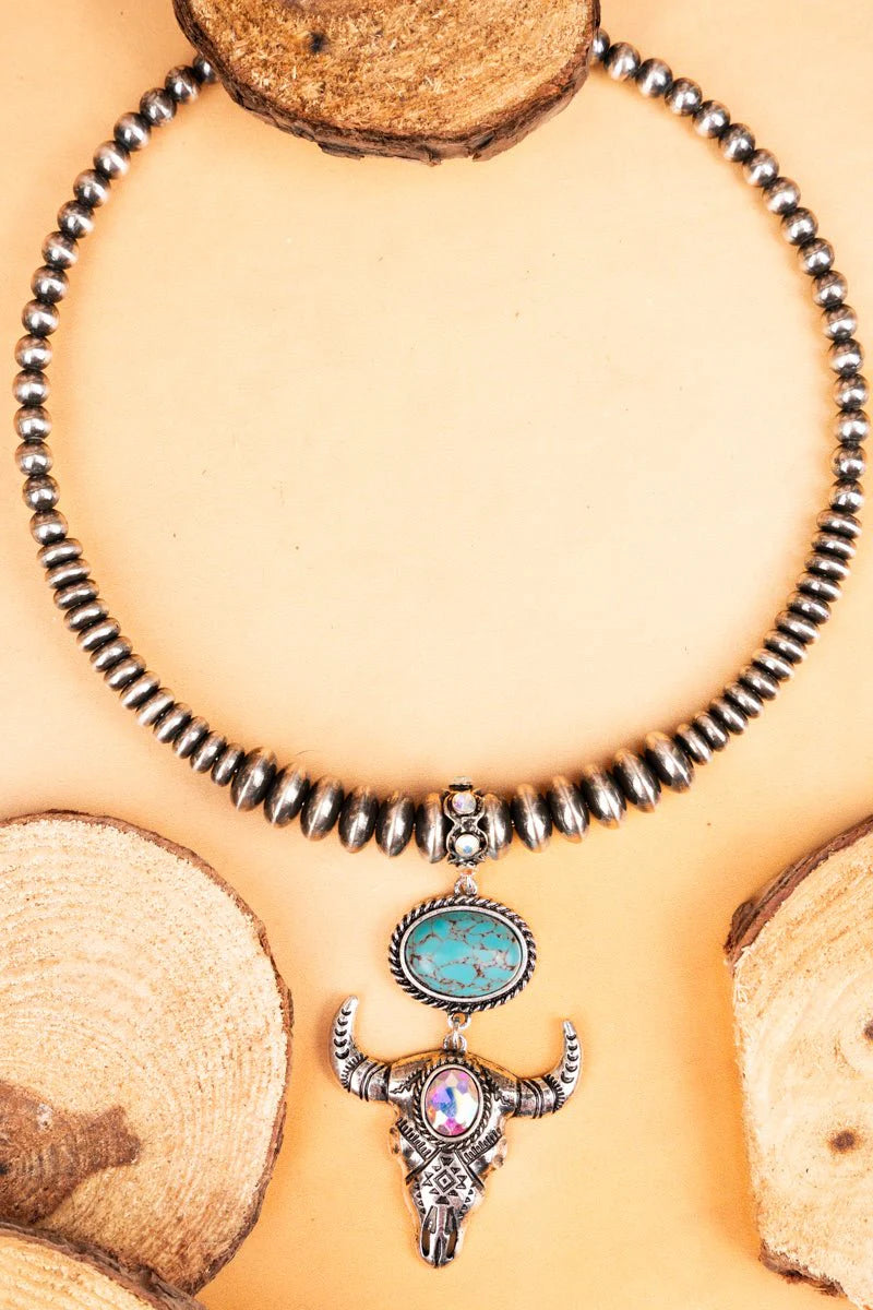 Turquoise Silvertone Jewell Steer Choker