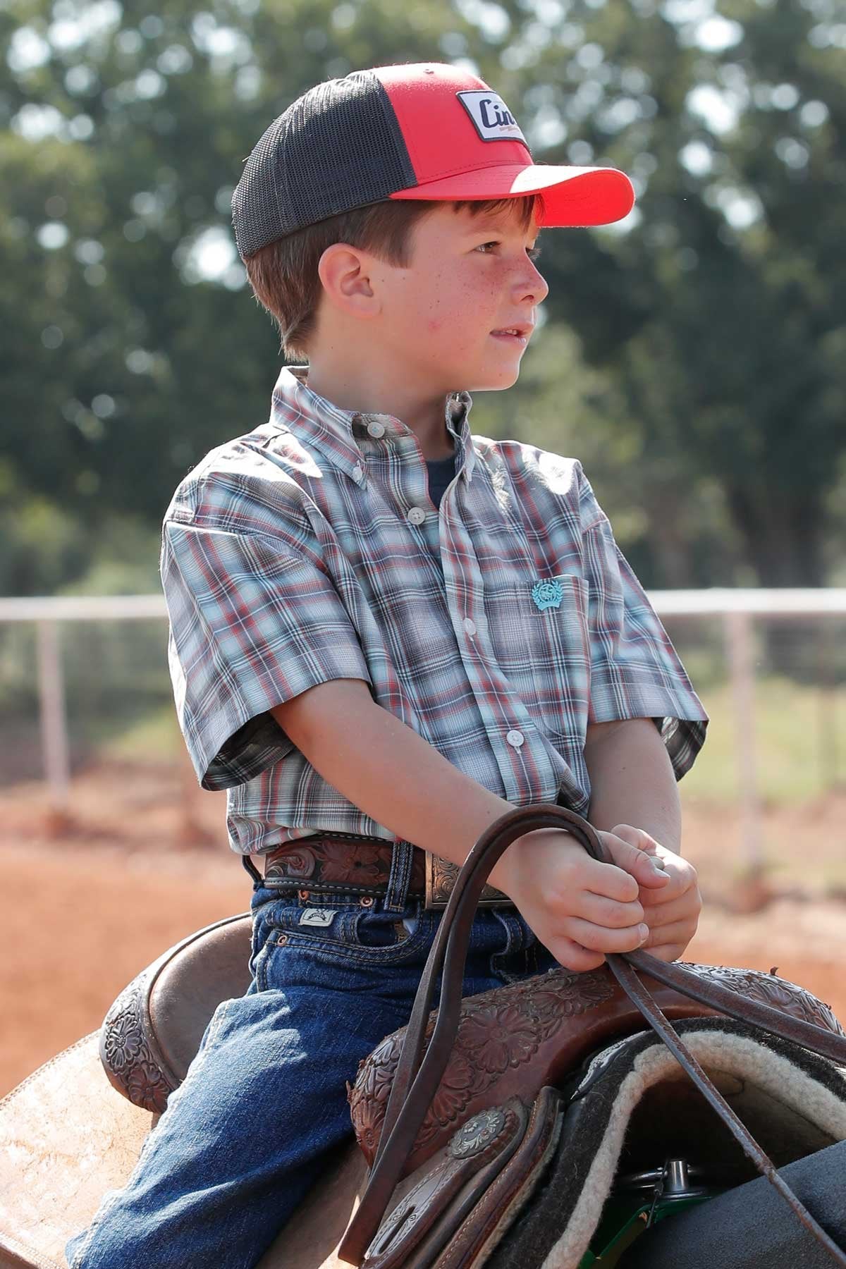 BOY'S MATCH DAD PLAID BUTTON-DOWN SHORT SLEEVE WESTERN SHIRT - CREAM / CHARCOAL / RED